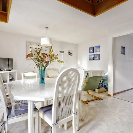Duplex T3 Avec Terrasse A 250m De La Plage, Centre